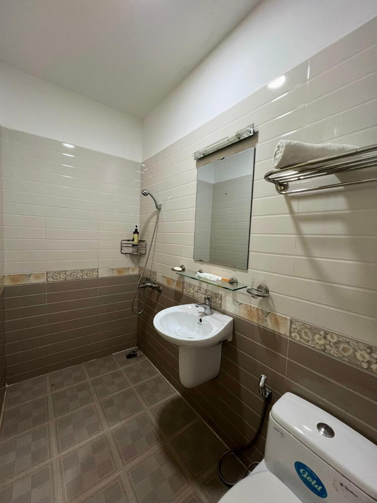 Dang Uyen 1 Hotel ダラット エクステリア 写真